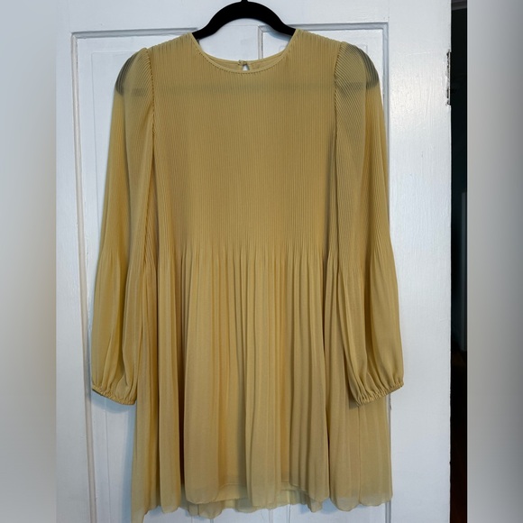 Aritzia XS mini dress - Picture 3 of 4